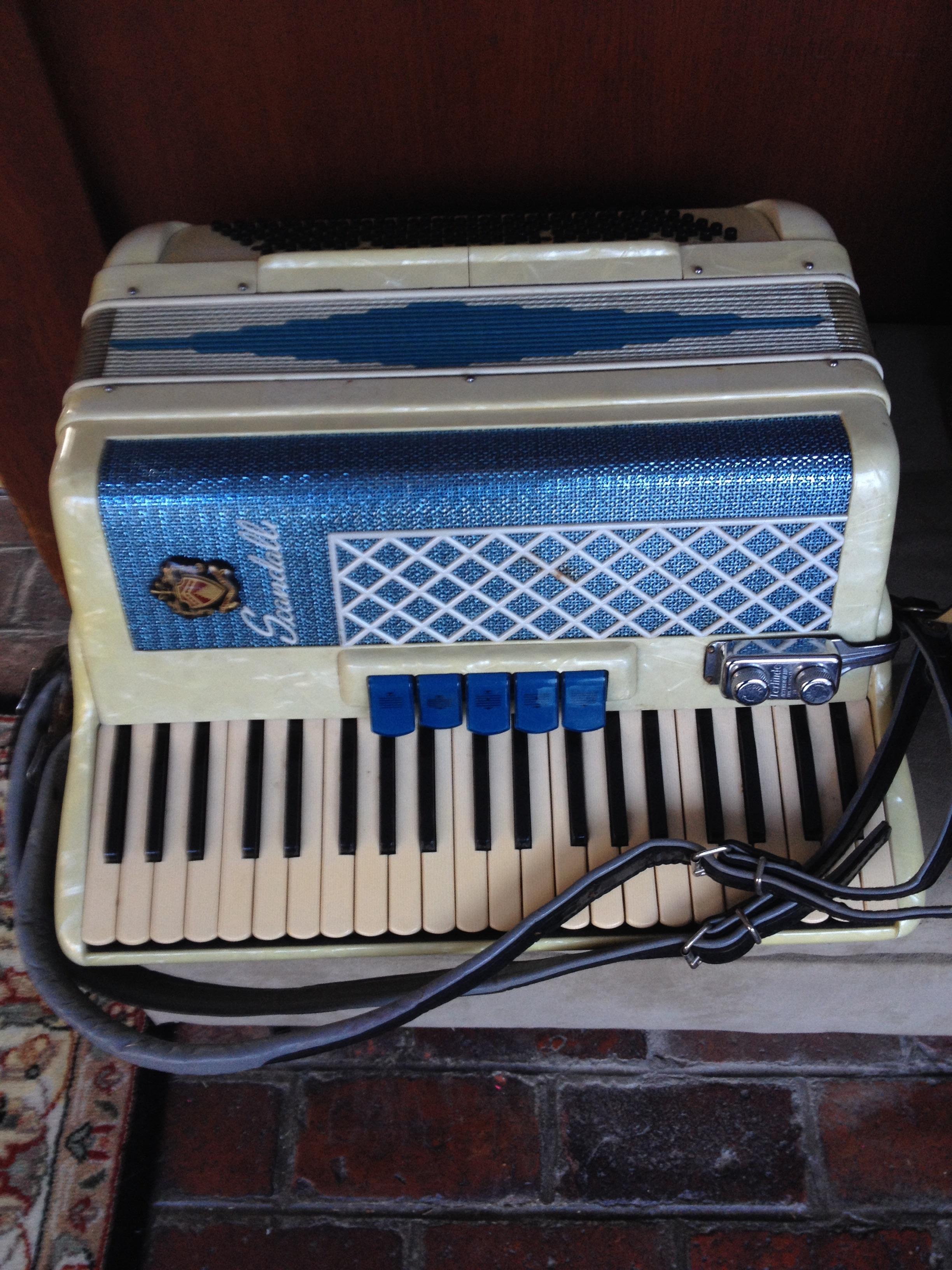 Scandalli accordion serial number